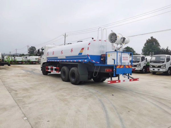 东风锦程18吨洒水车，后八轮洒水车价格