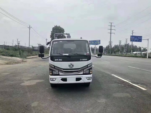 东风国六多利卡D6清洗吸污车
