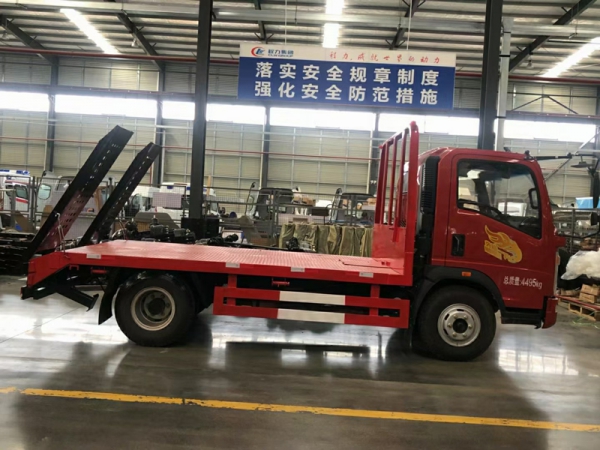重汽豪曼蓝牌平板拖车