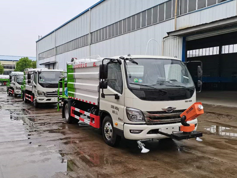 福田7方蓝牌抑尘车