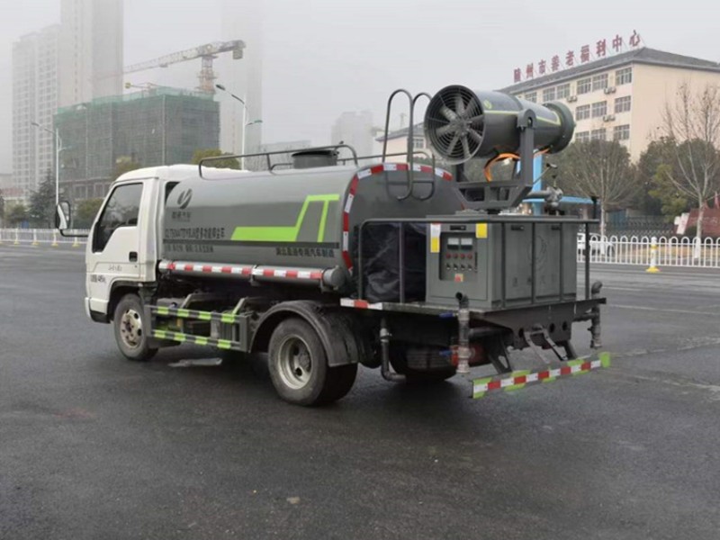 蓝牌福田小卡之星2  3方洒水车