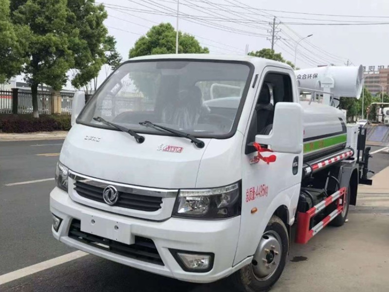 东风途逸蓝牌洒水车