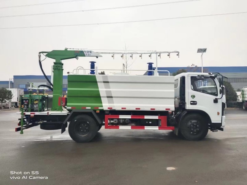 东风8吨铁路抑尘车