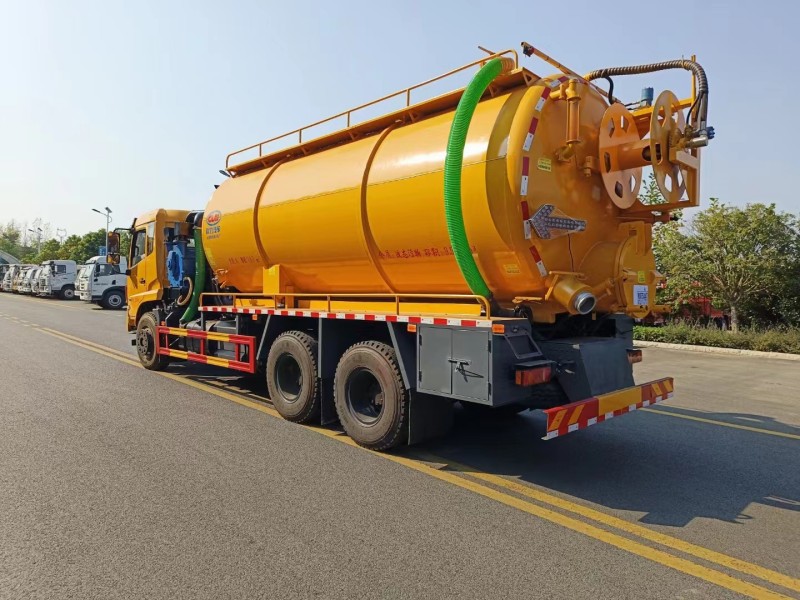 东风后八轮22方管道疏通车