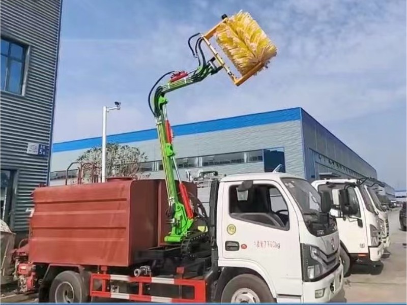东风多利卡隧道壁清洗车
