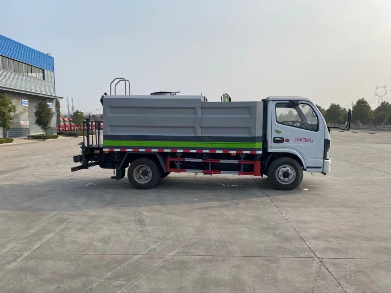 东风多利卡隧道壁清洗车