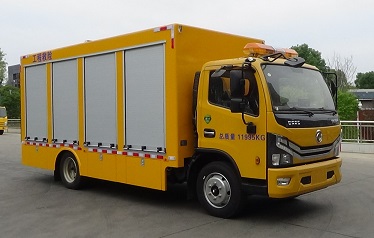 多利卡2000-3000方救险车